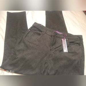 NWT*** Gloria Vanderbilt pants